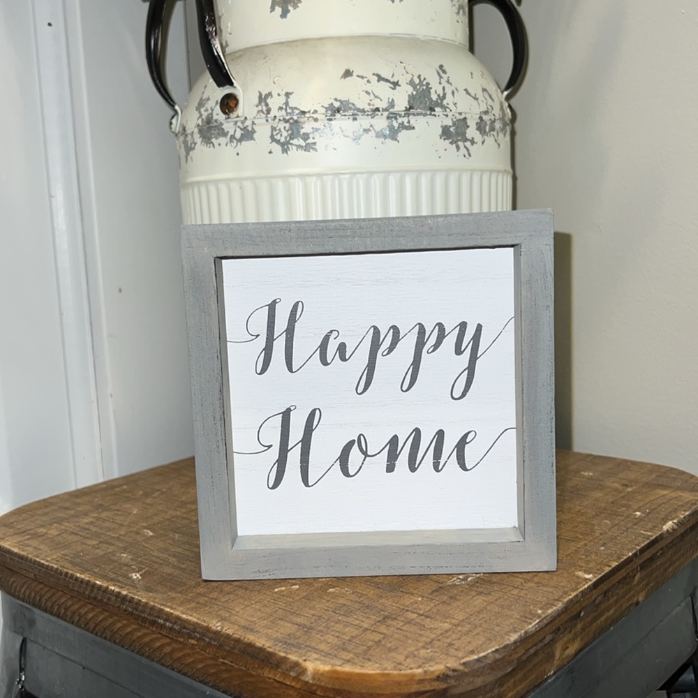 Happy Home Sign Decor
